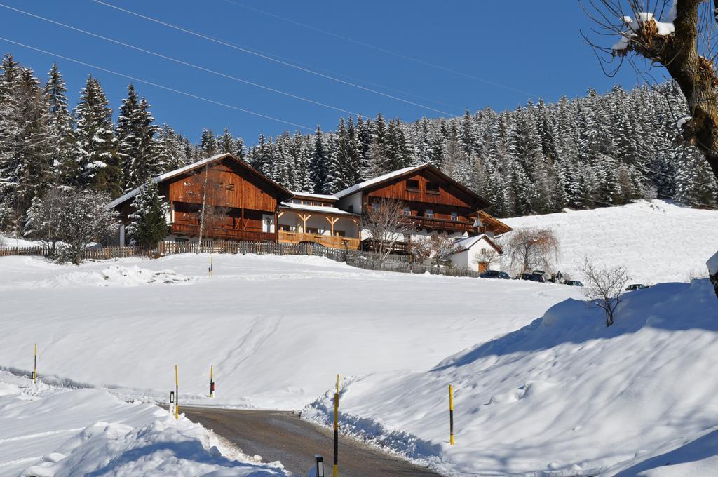 Hotel Kompatscherhof Luson Exteriör bild