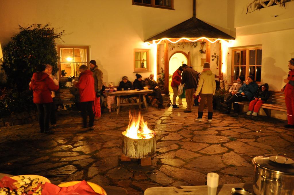 Hotel Kompatscherhof Luson Exteriör bild