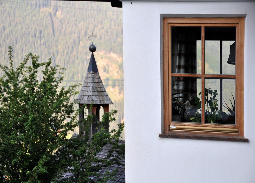 Hotel Kompatscherhof Luson Exteriör bild