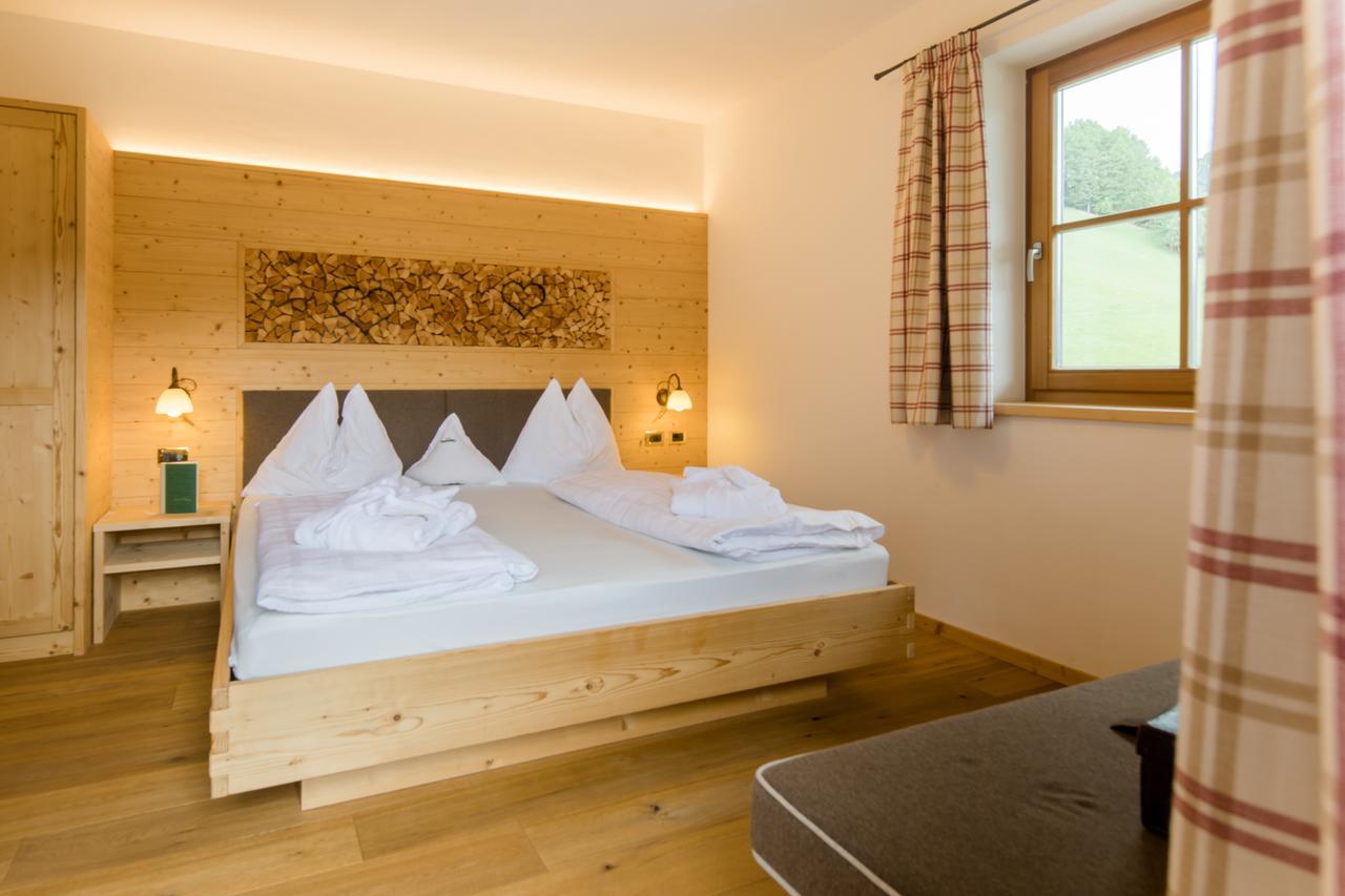 Hotel Kompatscherhof Luson Exteriör bild
