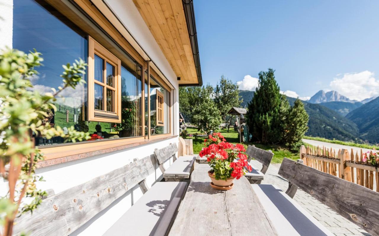Hotel Kompatscherhof Luson Exteriör bild